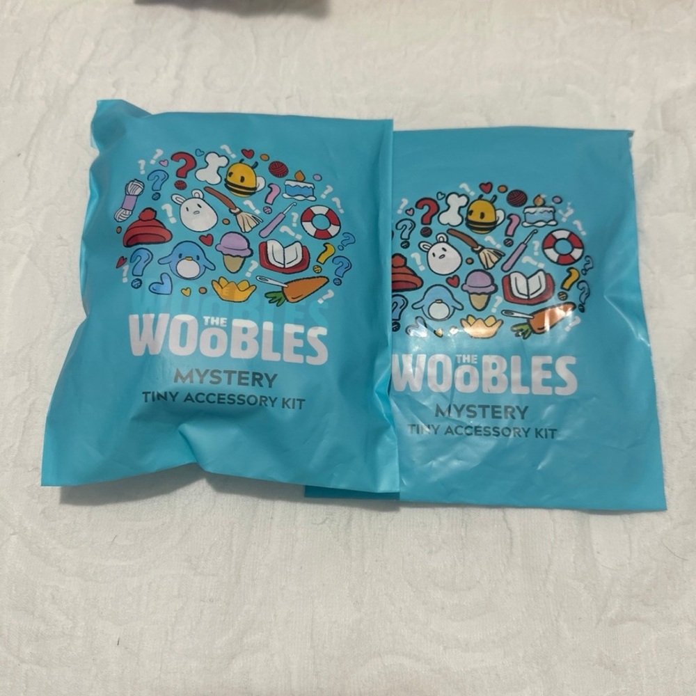 2 The Woobles Mystery Tiny Accessory Kit.